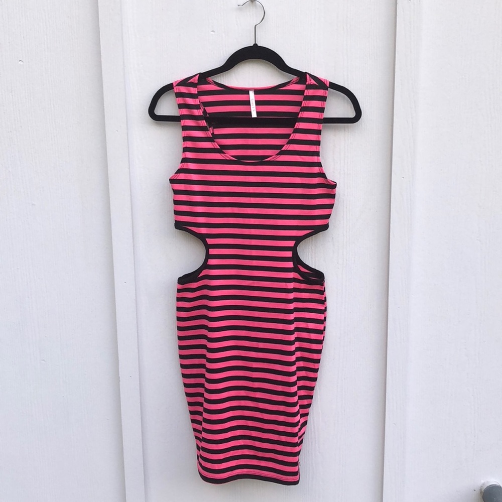 💄SEXY💄 GINA cutout dress NWOT